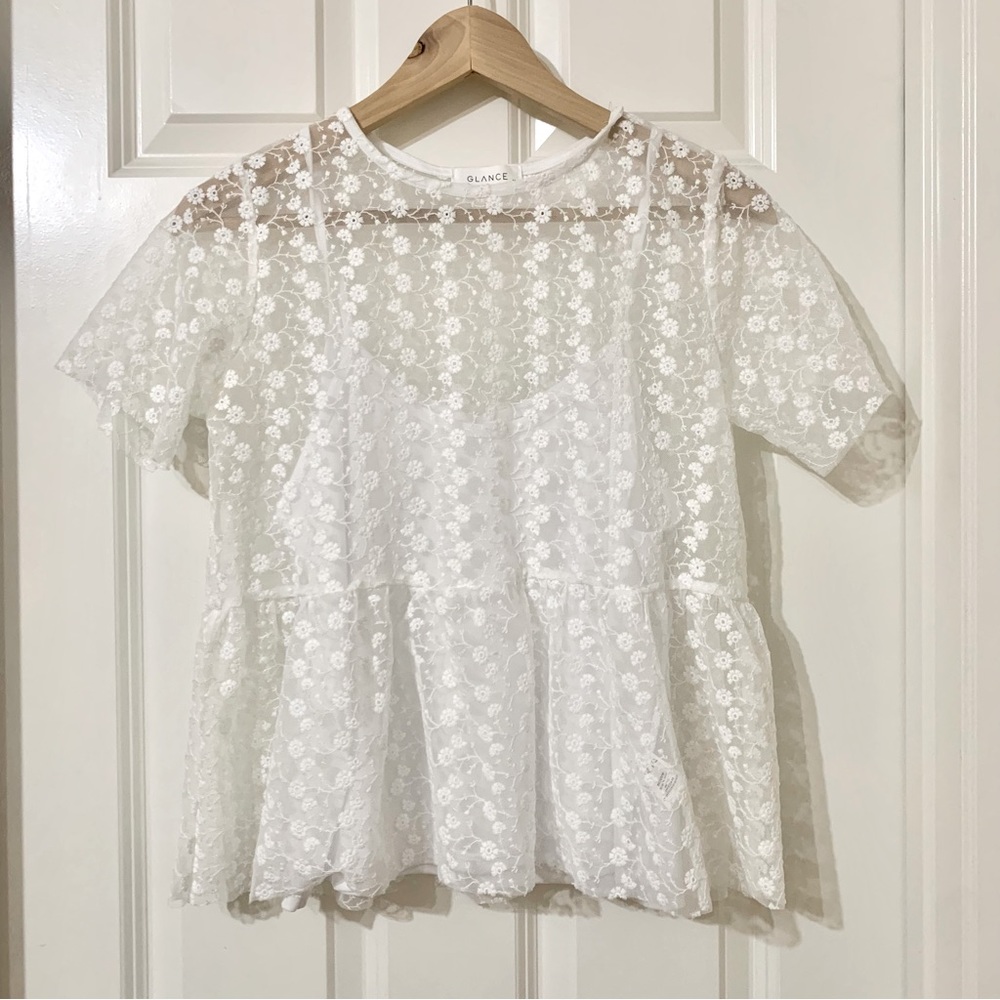 Glance White Cottage Top